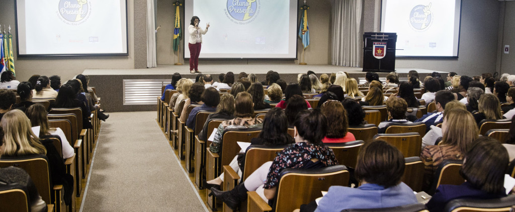 Dialogo com diretores é fundamental